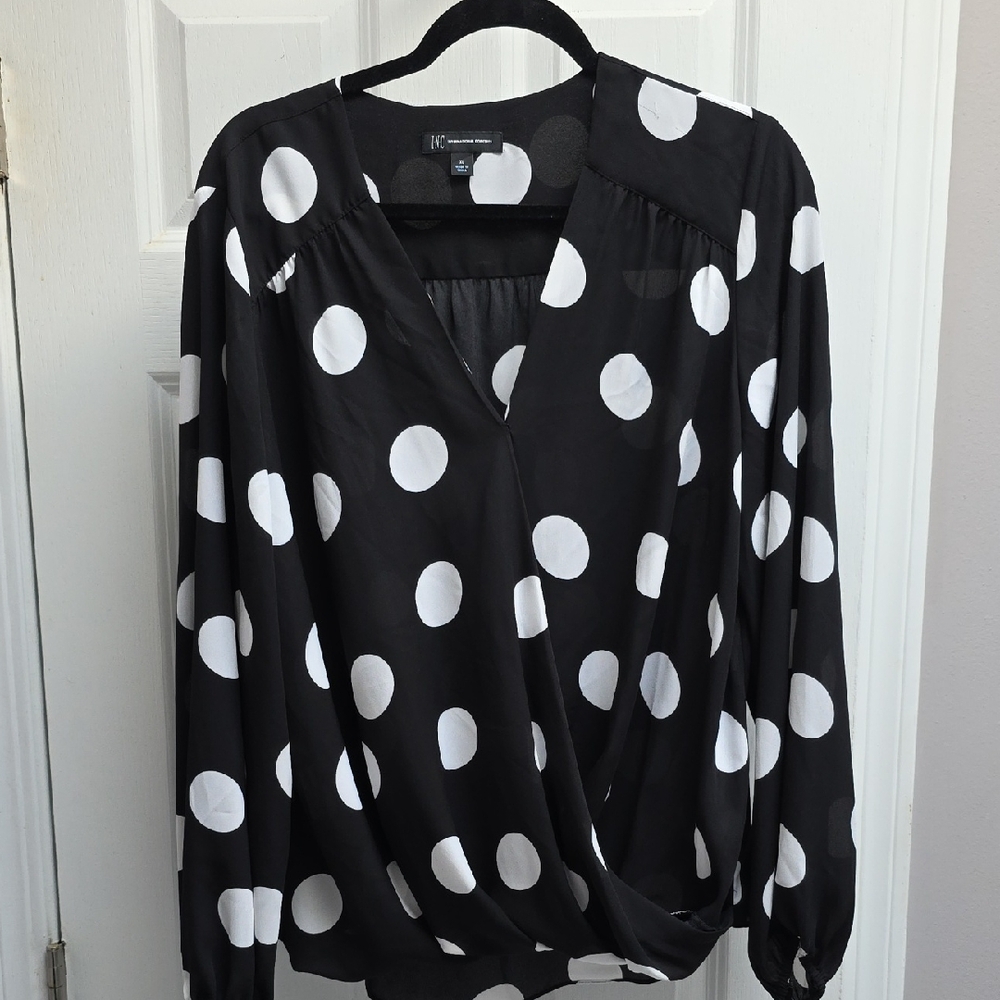 INC International Concepts Black and White Dot Blouse *NWT*